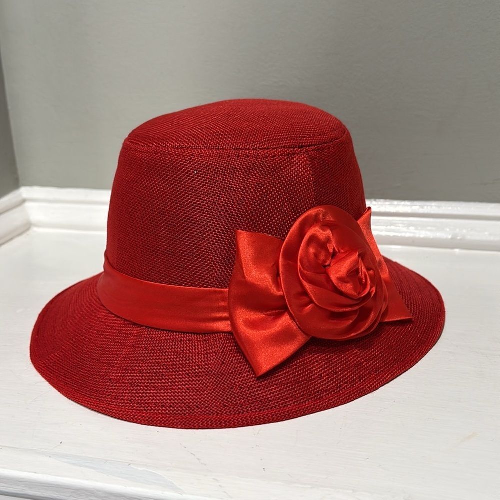 Women's Red Bucket Bell Hat w/ Bow- size 58
